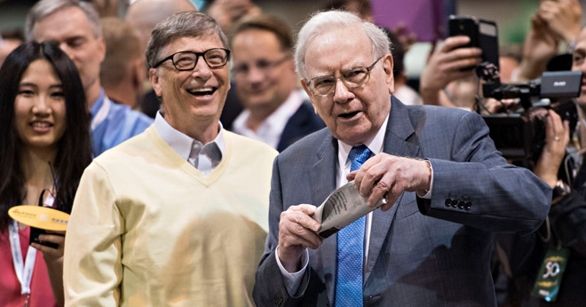 Warren Buffett và Bill Gates – hai tỷ phú nổi tiếng vì hoạt động từ thiện tích cực
